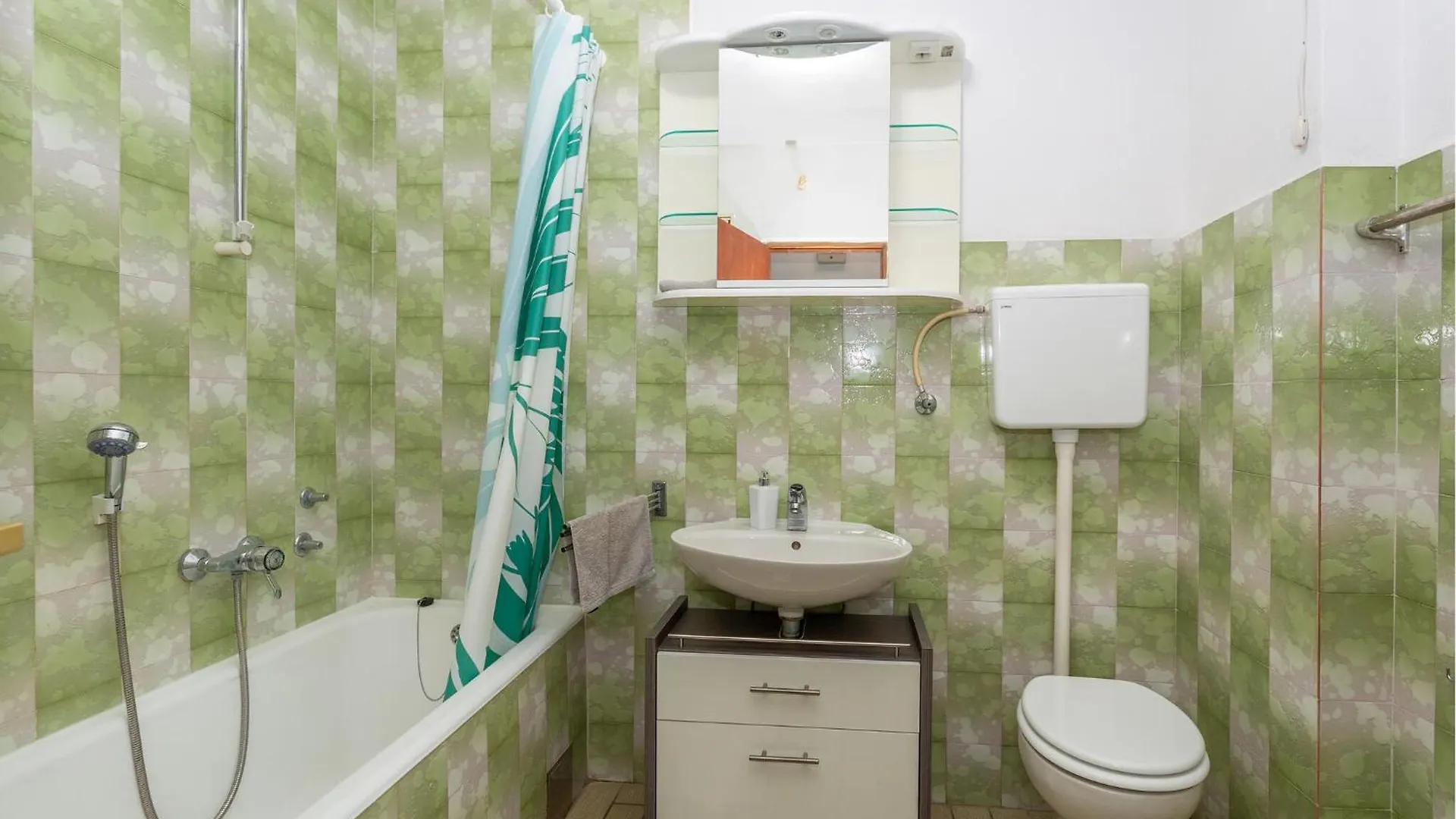 Awesome Apartment In Dramalj With Kitchen