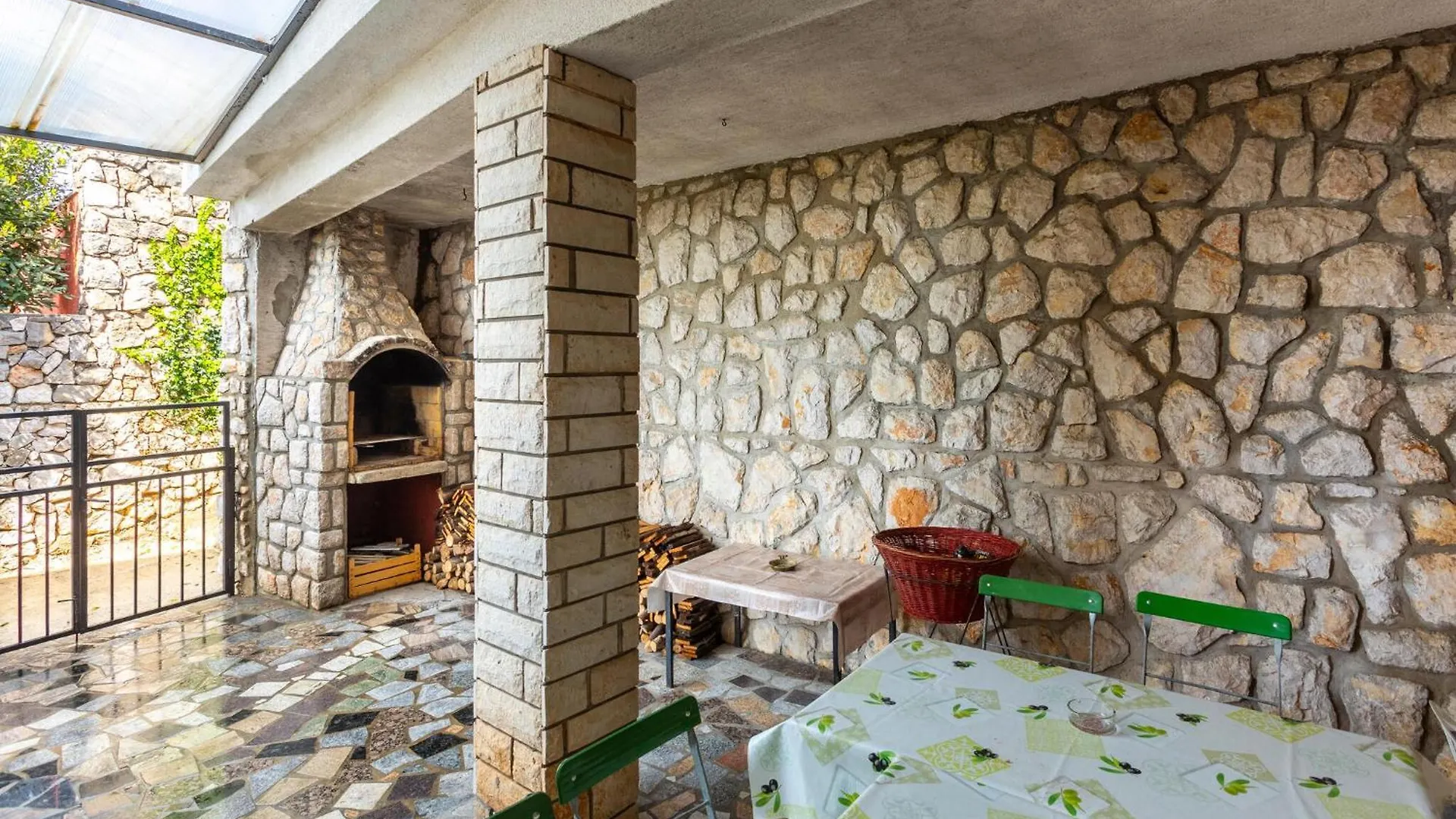 Awesome Apartment In Dramalj With Kitchen